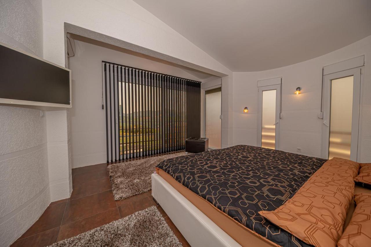 באר Lux Villa Princess מראה חיצוני תמונה